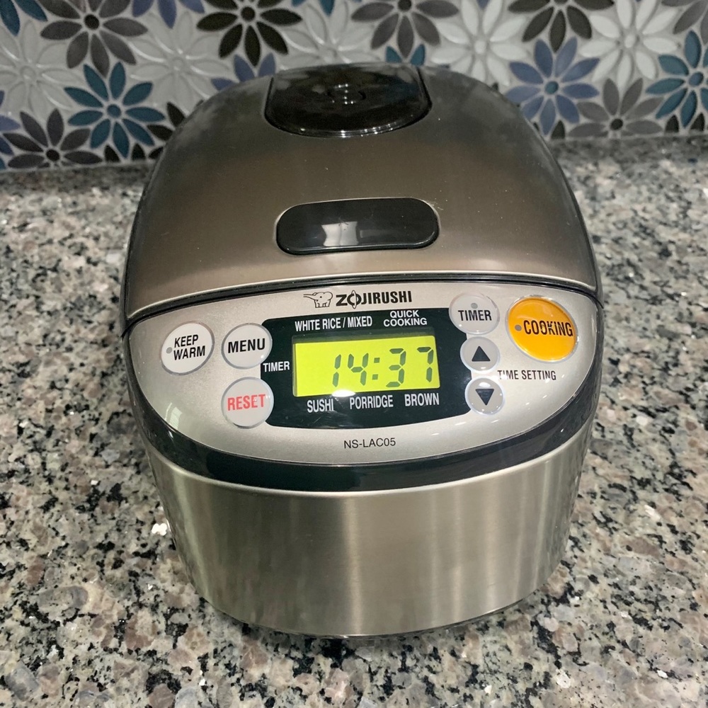 Zohurushi Rice cooker works great!